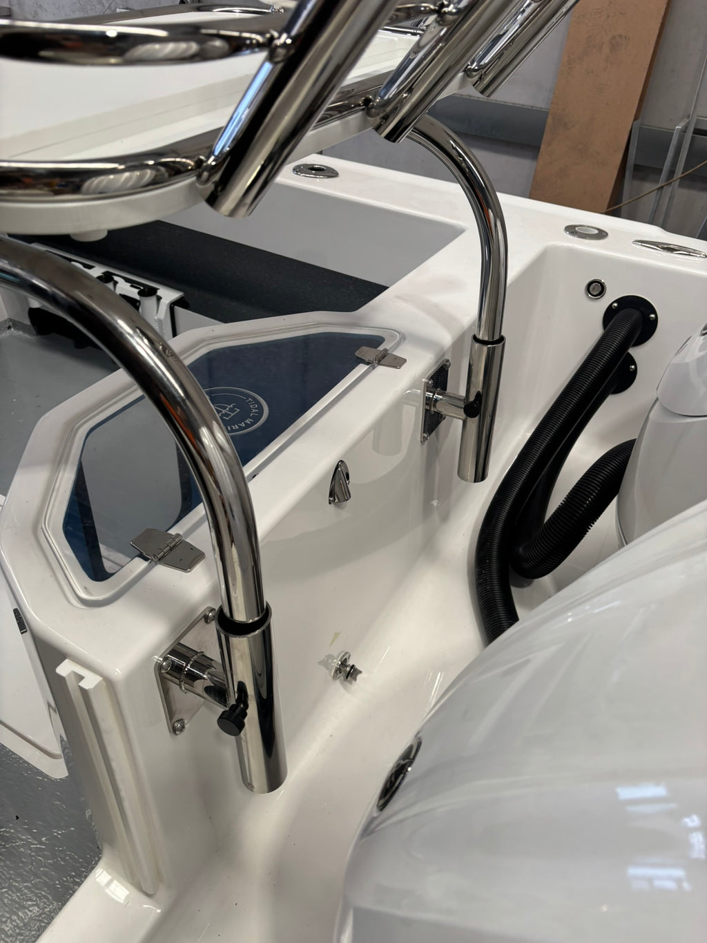 Transom Mounted Stainless Steel Bait Board 750x450mm image 2