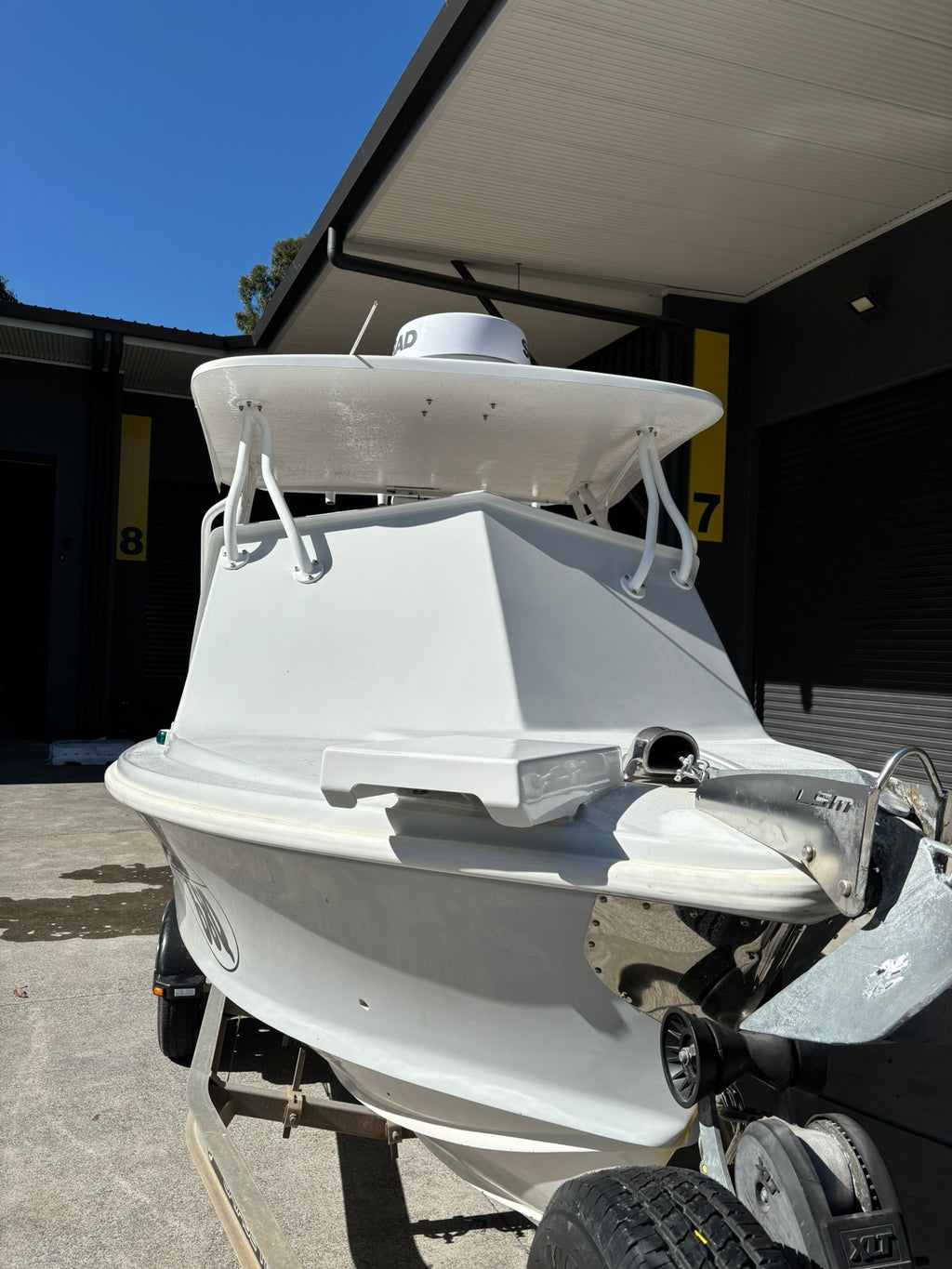 Haines Hunter V19 Trolling Motor Mount image 1