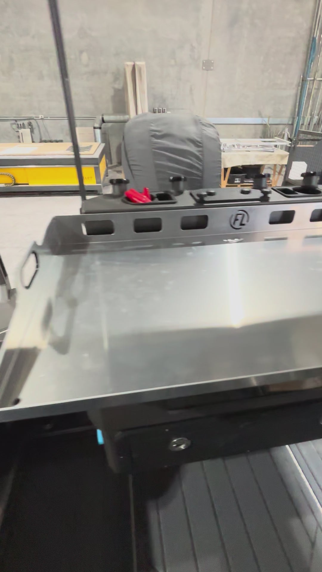 Stabicraft 2350 bait board table top installed